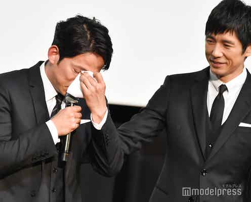 岡田准一、男泣き「おかしいと言われるかもしれないですが…」監督への思いを打ち明ける<散り椿>