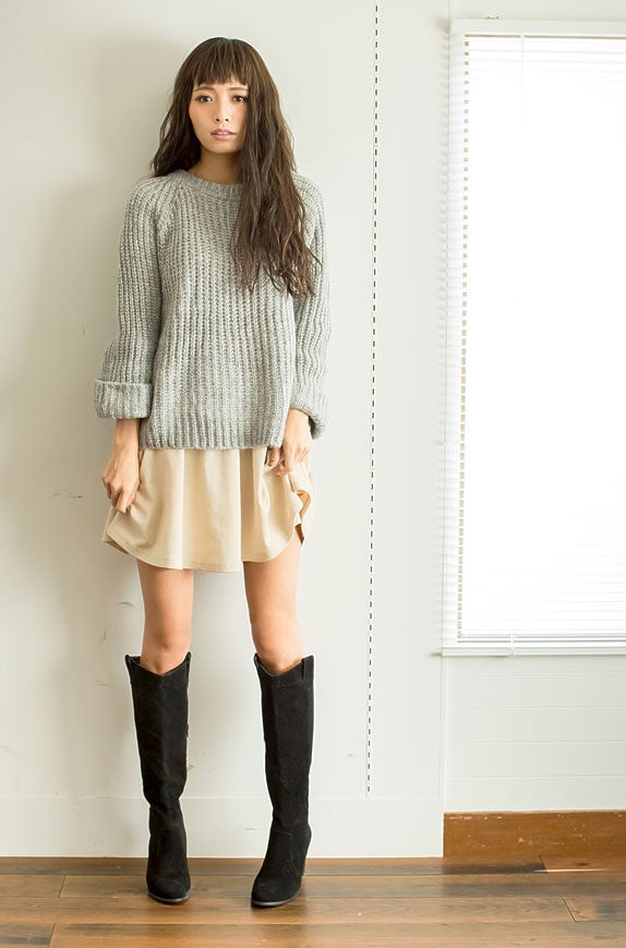 ローゲージワイドスリーブニット「Re:EDIT by GALSTAR」2,498円（税込）／画像提供：Re:EDIT by GALSTAR