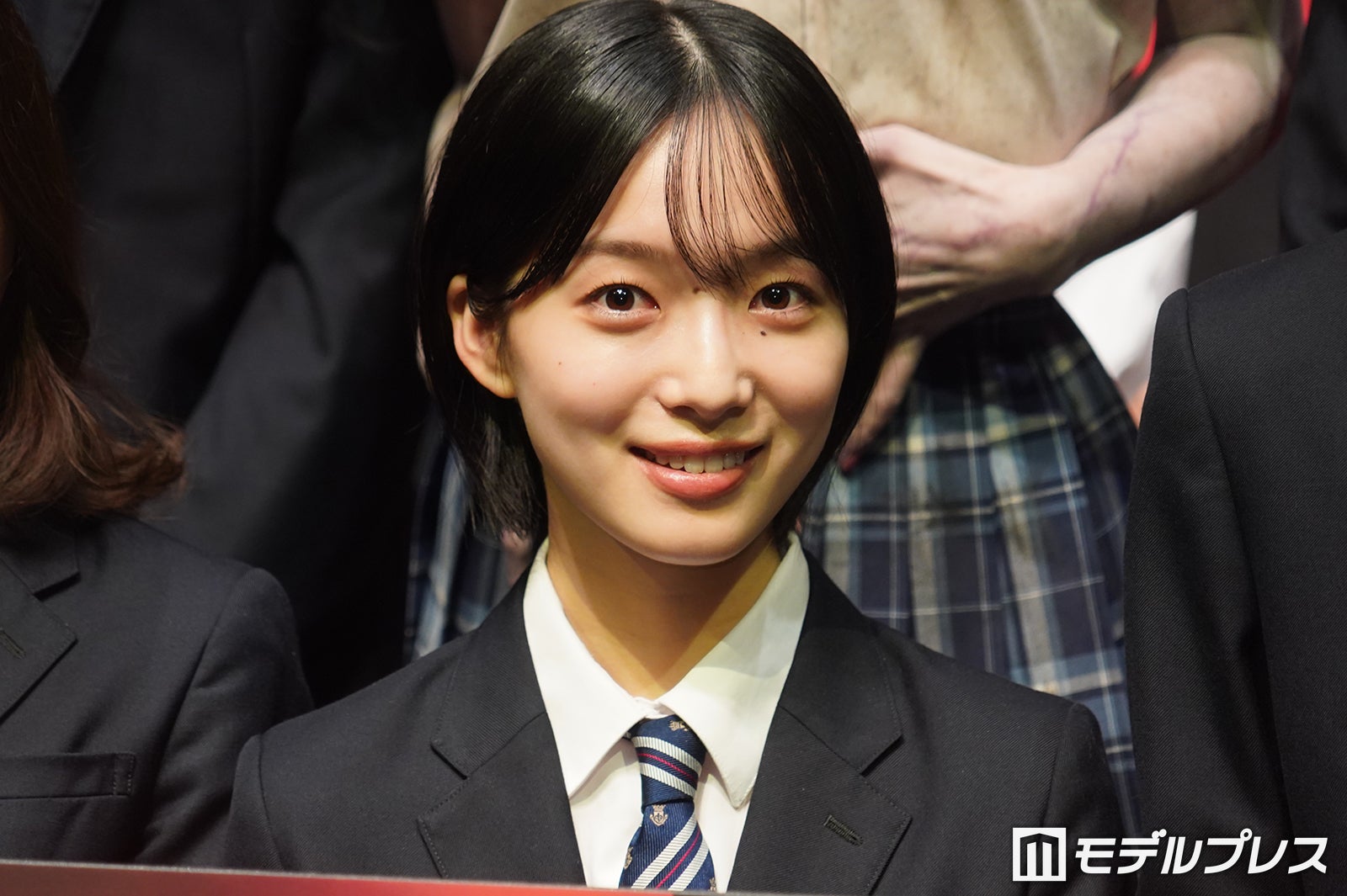 早瀬憩、真冬の過酷撮影回顧「震えながら撮ったかいがありました」aoが主題歌制作でインスピレーション受けたシーンとは【呪いのスマホ】