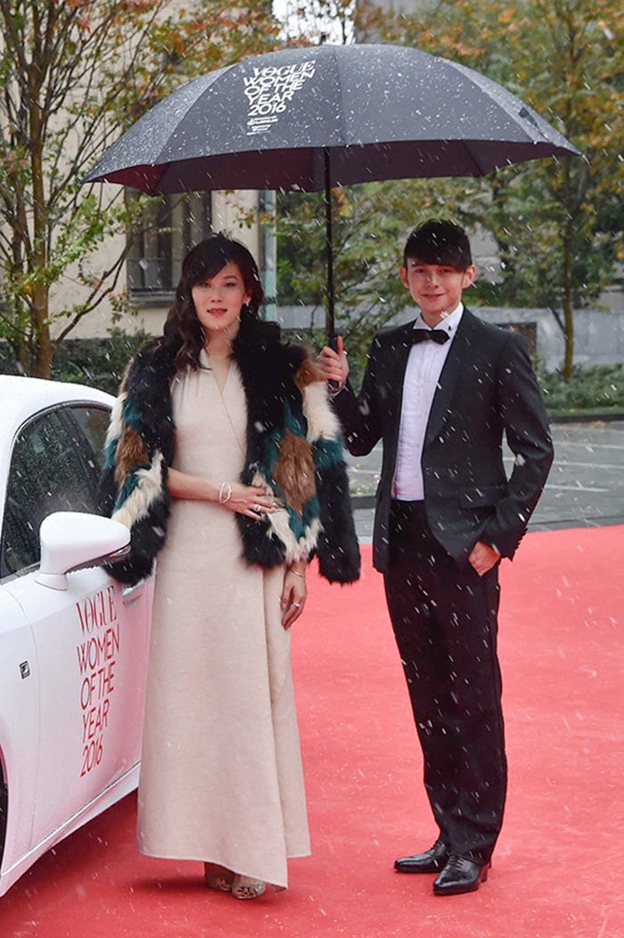 金藤理絵選手「VOGUE JAPAN Women of the Year 2016」レッドカーペットの様子