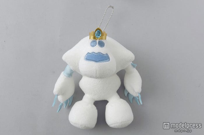 ぬいぐるみバッジ¥1,500(C)Disney