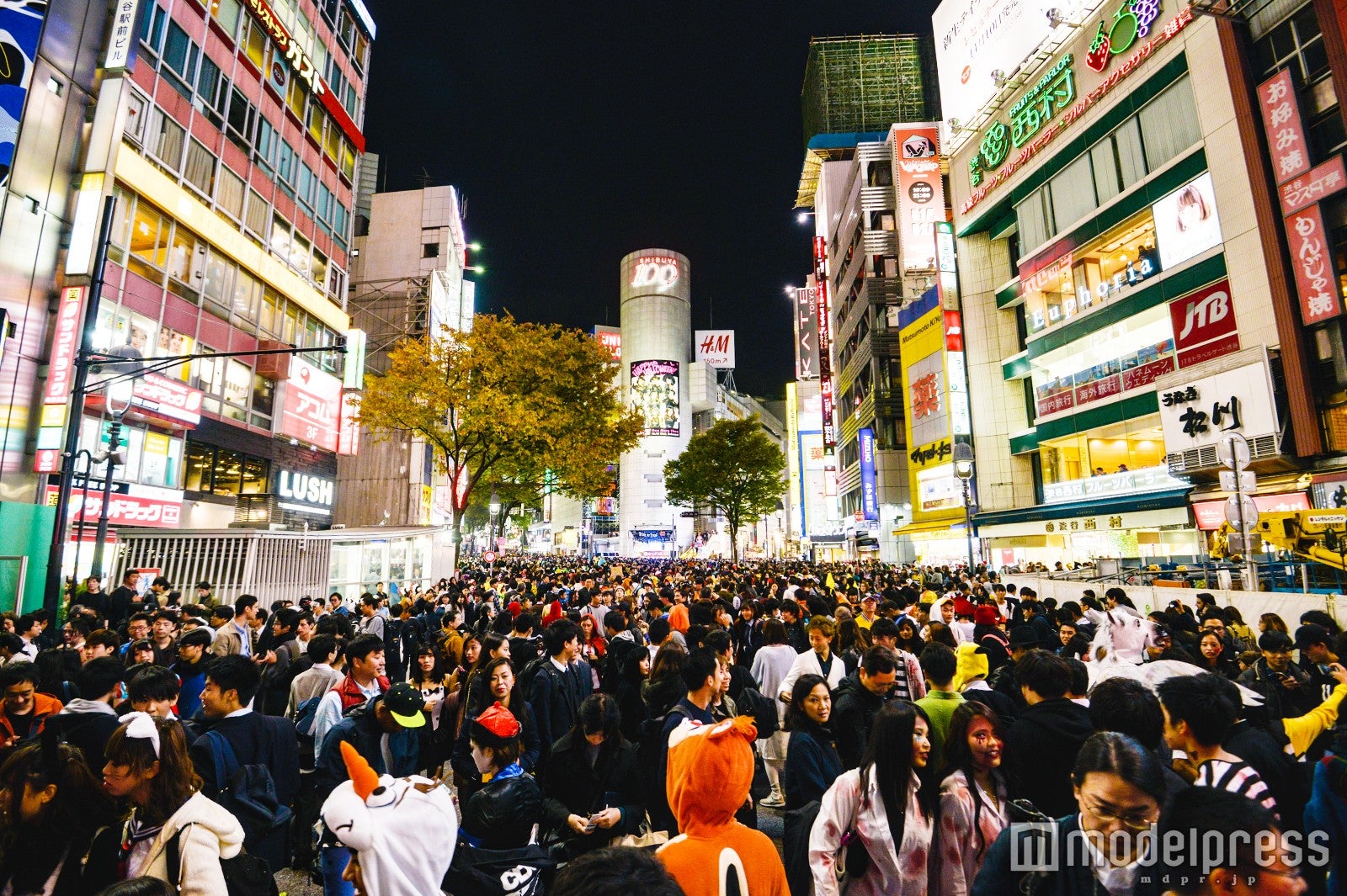 渋谷に歩行者天国／10月31日撮影（C）モデルプレス
