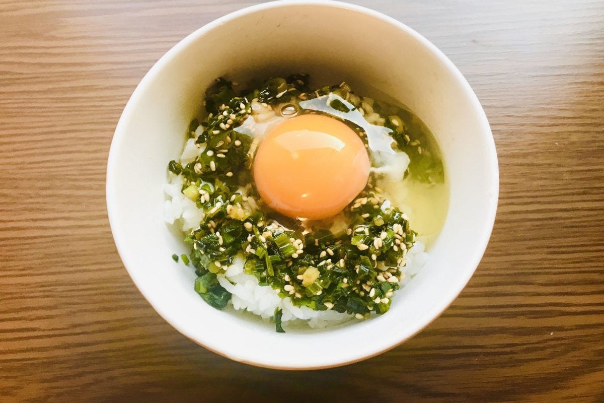 ネギ鶏油卵かけごはん