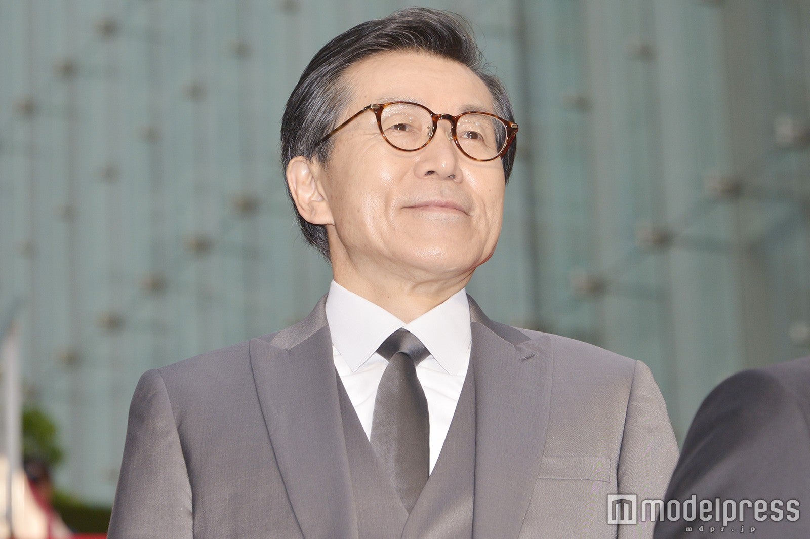 「リコカツ」佐野史郎降板で代役・平田満登場に反響「チャラい平田さん」 冒頭シーンのセリフも話題に