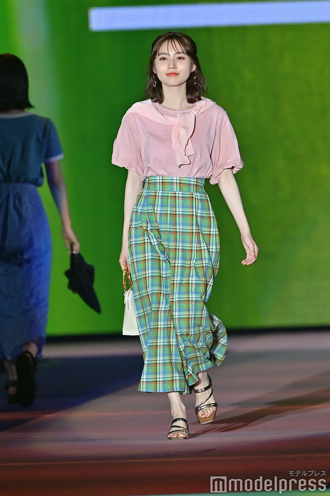 （C）モデルプレス