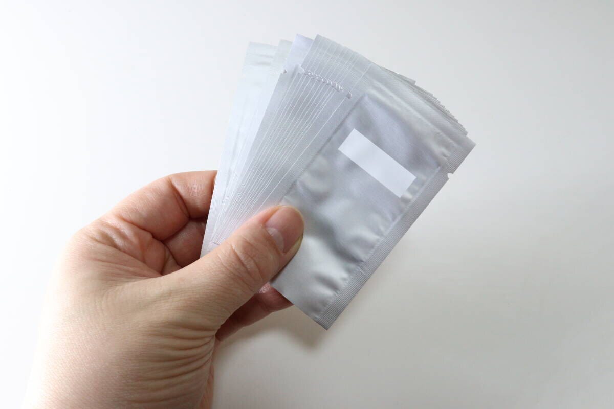 セリアのトラベル用パウチ容器