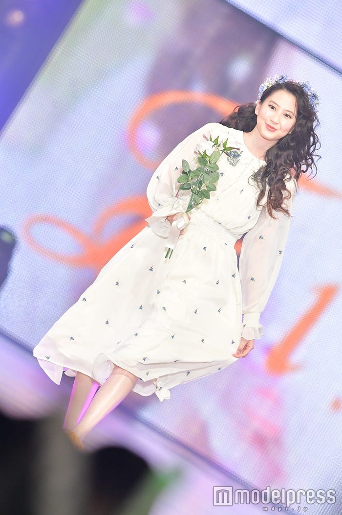 河北麻友子 (C)モデルプレス