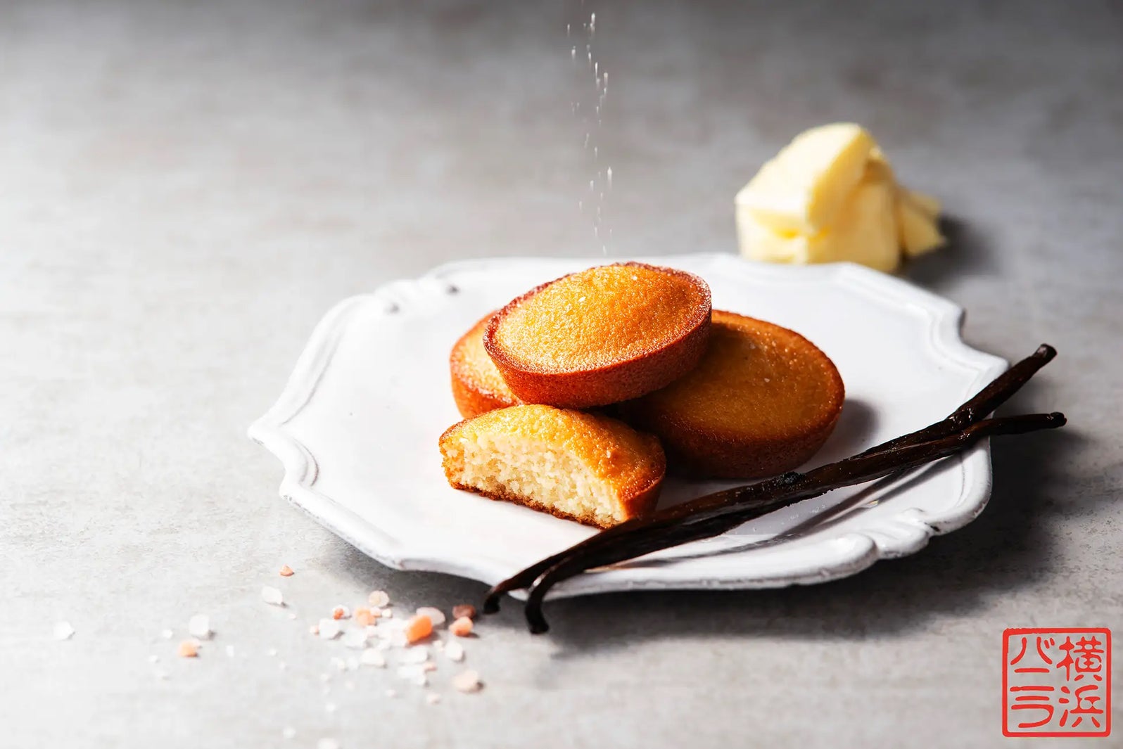 「塩バニラフィナンシェ」（提供写真）