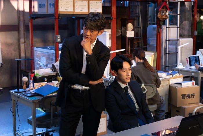 反町隆史、杉野遥亮「オクラ〜迷宮入り事件捜査〜」第5話(C)フジテレビ