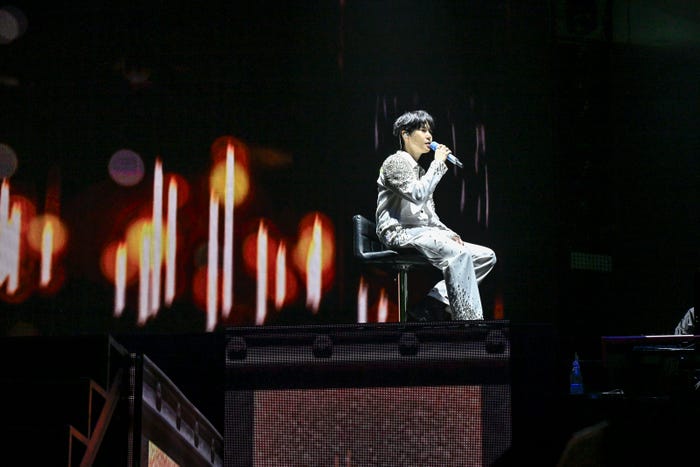 ドヨン(C)田中聖太郎写真事務所