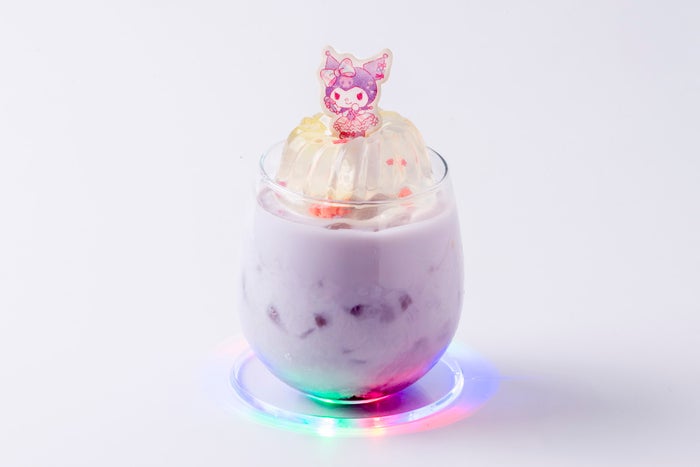 推しにときめく◇スペシャルドリンク(クロミ)1,200円(提供画像)