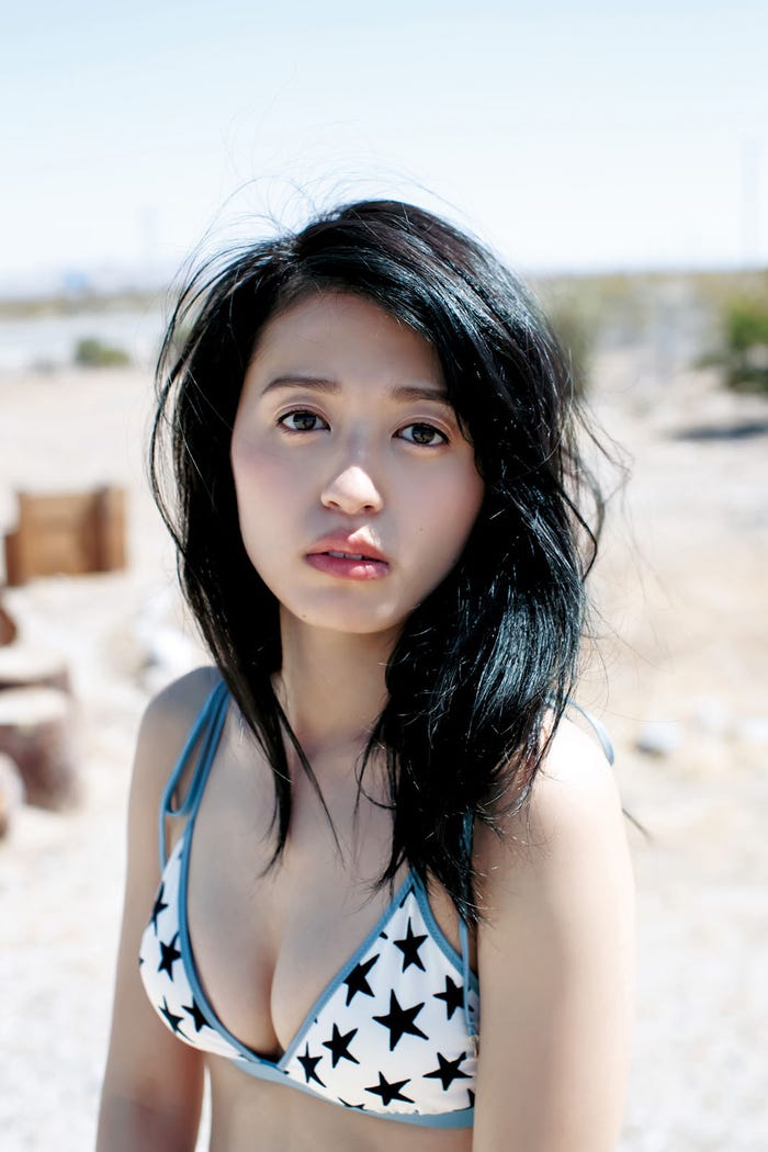 逢田梨香子(C)佐藤裕之/集英社