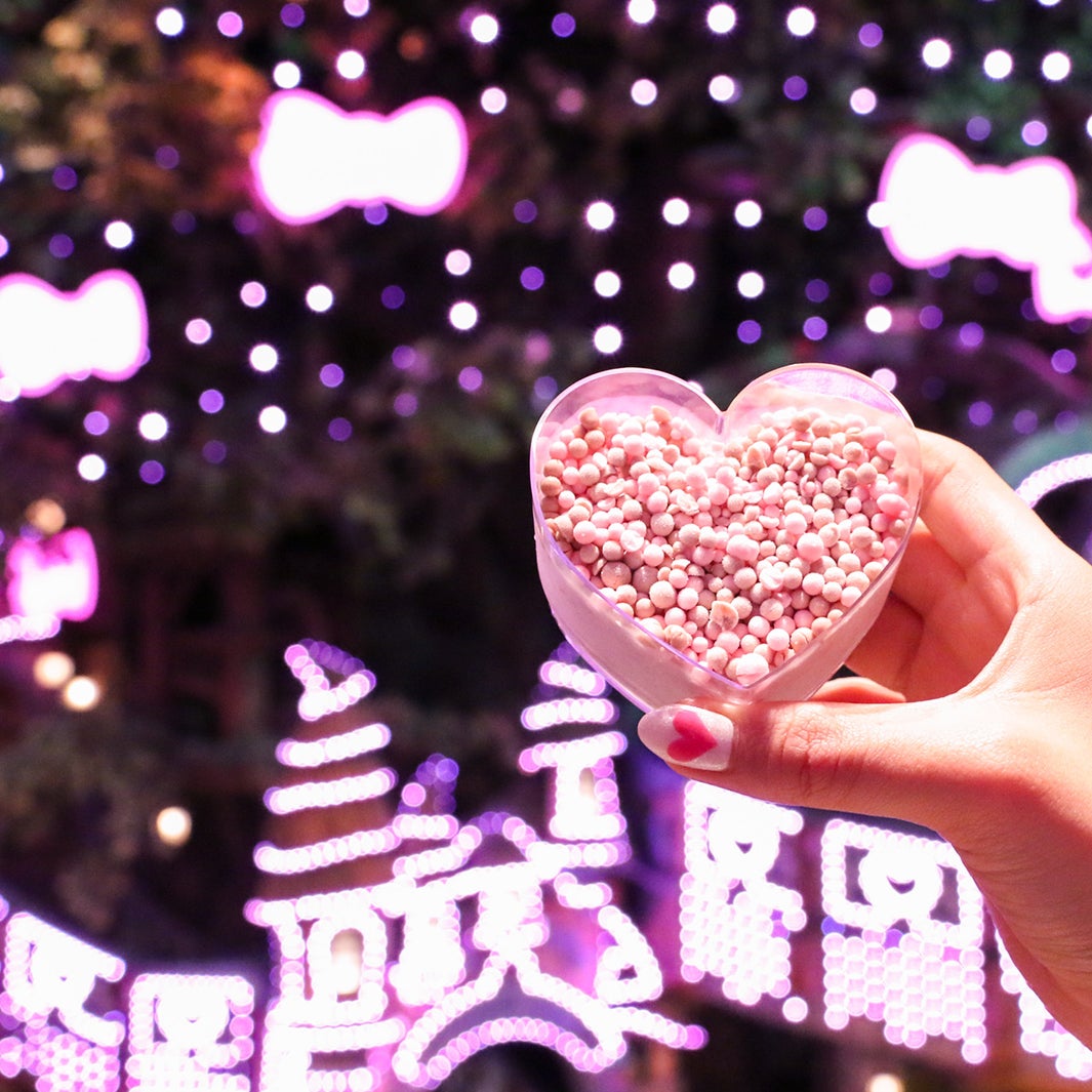 ピンク一色のロマンティックな世界（C）2017 SANRIO CO., LTD.