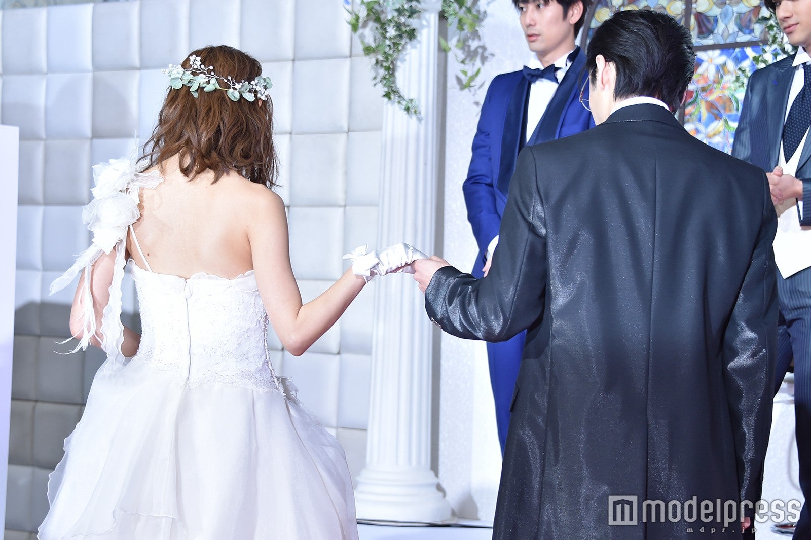 松本まりか、中村倫也（C）モデルプレス