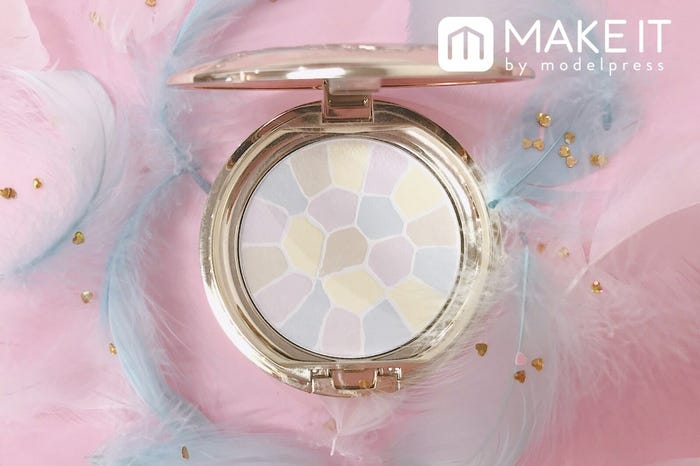 エレガンス 王道フェイスパウダー ラ プードル で美肌ヴェールをオン モデルプレス エレガンス 王道フェイスパウダー ラ プードル で美肌ヴェールをオン モデルプレス