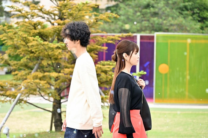 上杉柊平、深田恭子「18/40~ふたりなら夢も恋も~」第1話より(C)TBS