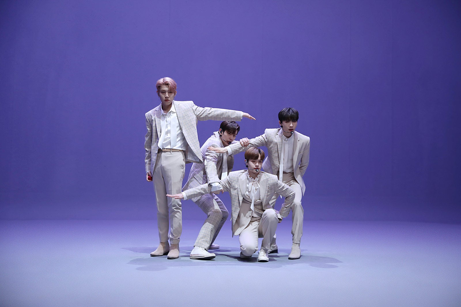 AB6IX（C）マイナビ 東京ガールズコレクション 2021 SPRING／SUMMER