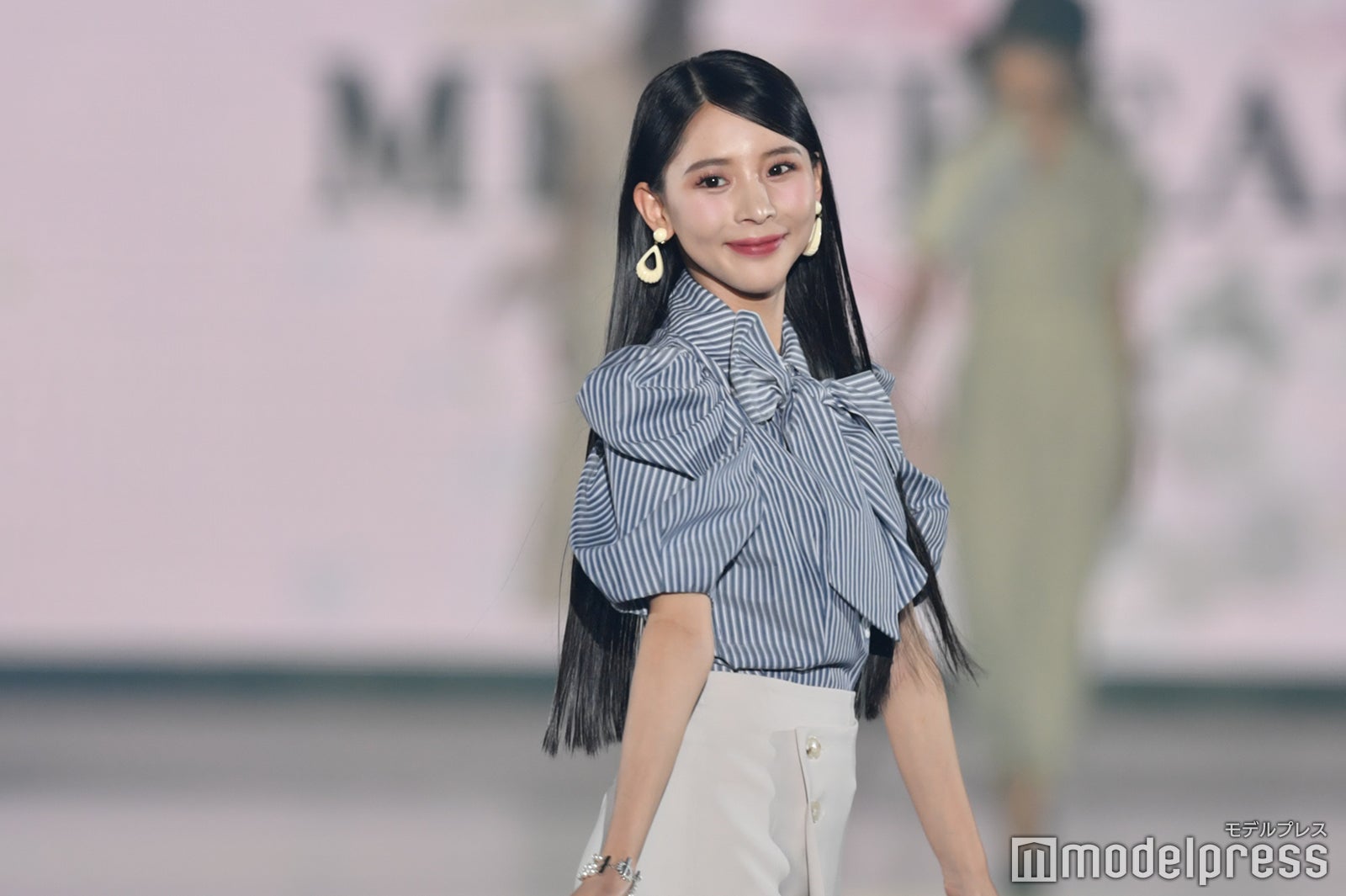 （C）モデルプレス