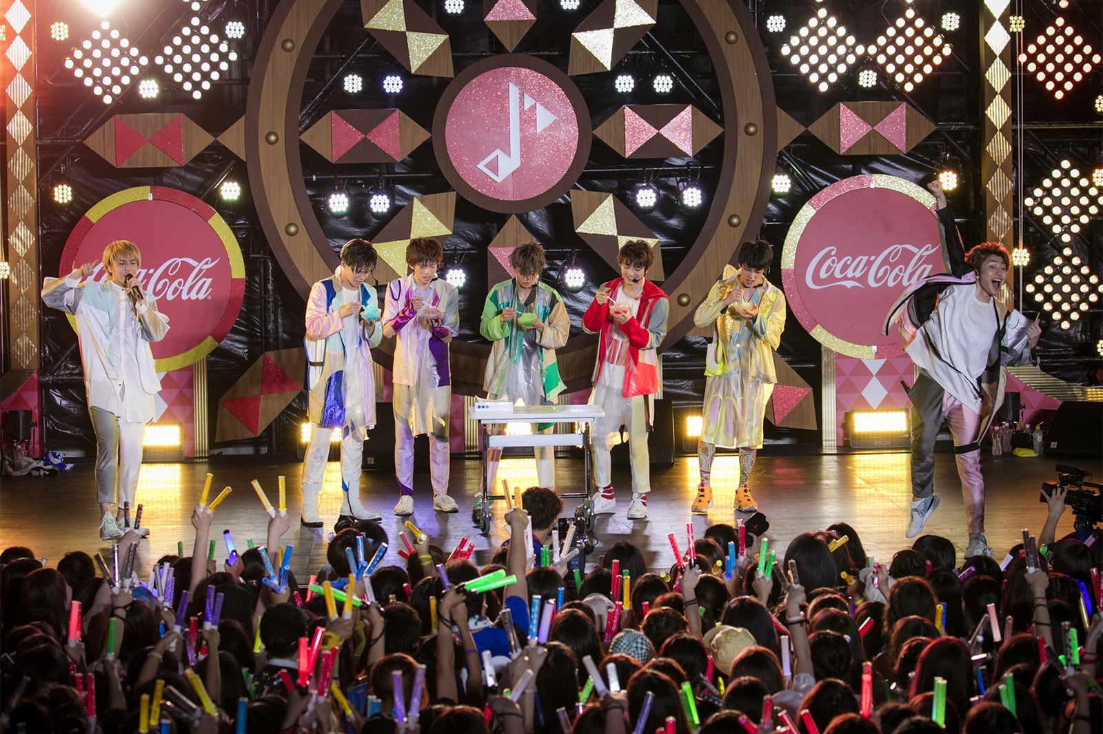 テレビ朝日・六本木ヒルズ夏祭り SUMMER STATIONでのライブ／写真提供：SDR