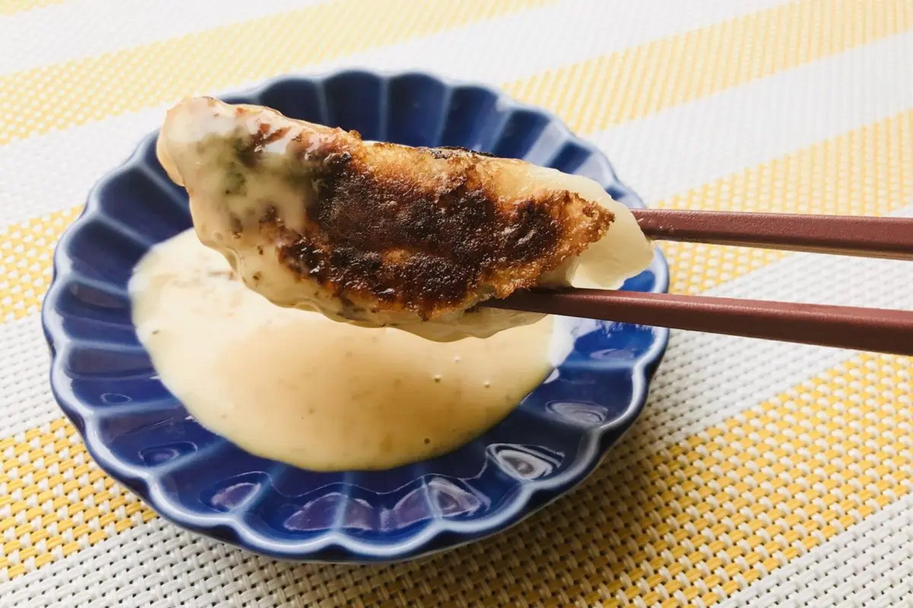 餃子にドレシング