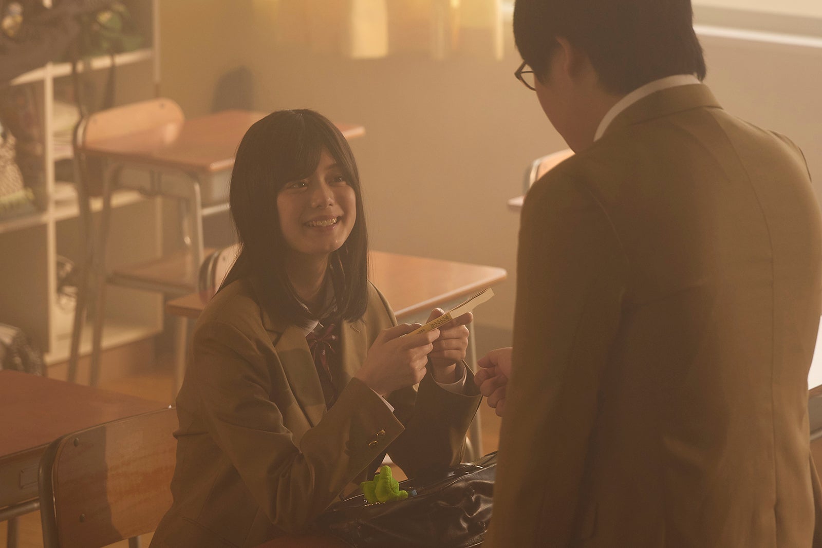 紺野彩夏「復讐カレシ～溺愛社長の顔にはウラがある～」第3話（C）「復讐カレシ～溺愛社長の顔にはウラがある～」製作委員会・MBS