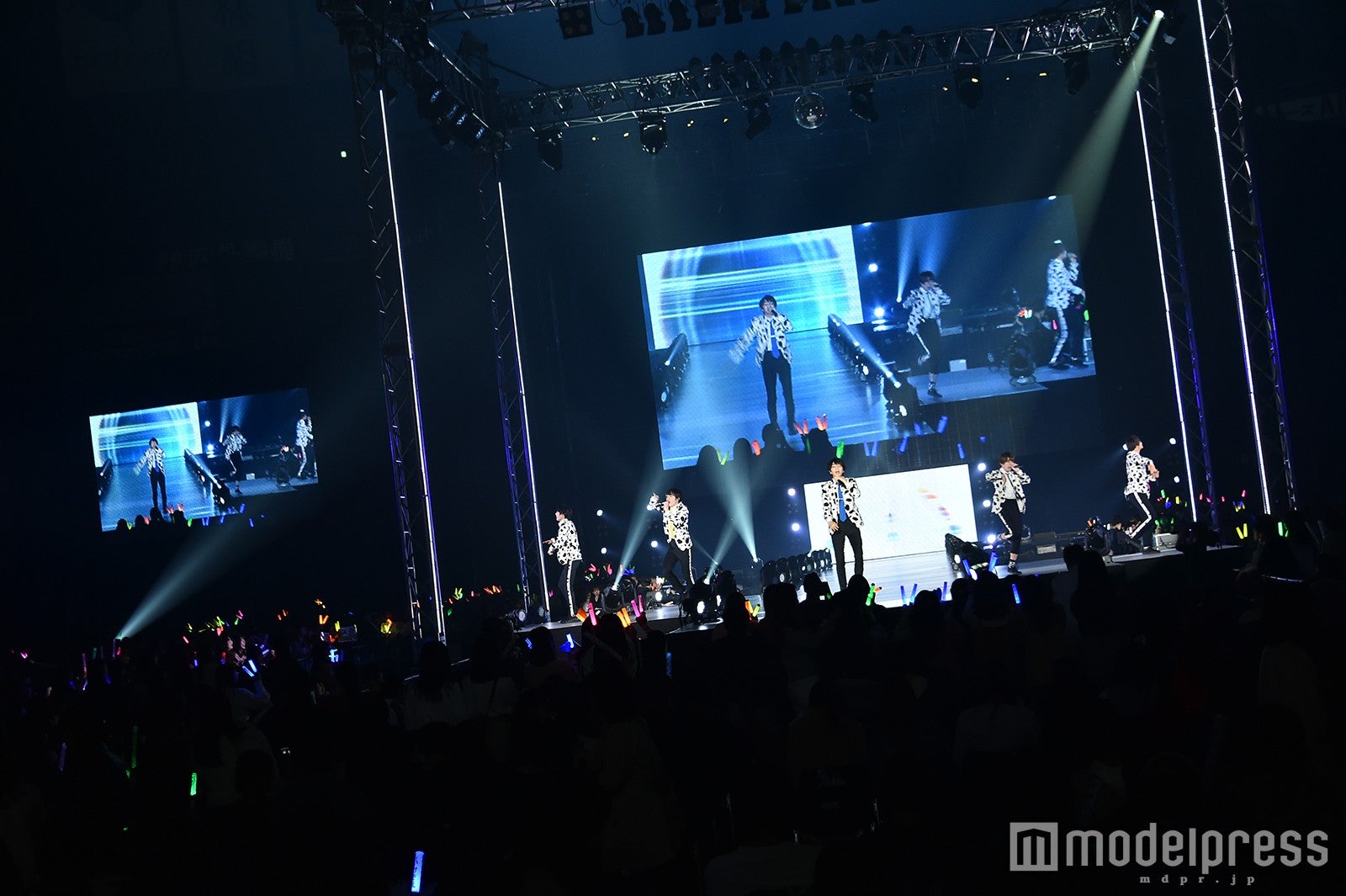 M!LK（C）モデルプレス