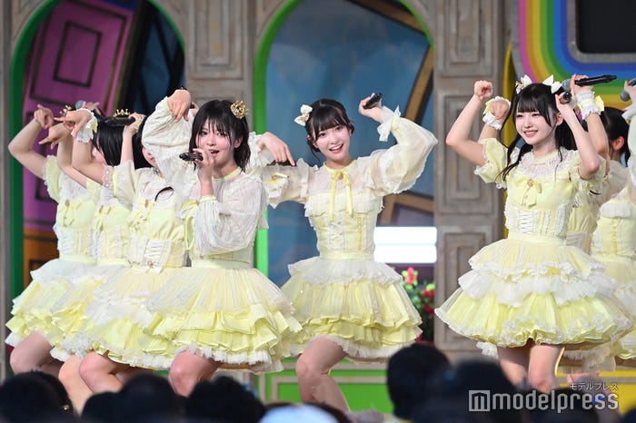 ≒JOY(C)モデルプレス