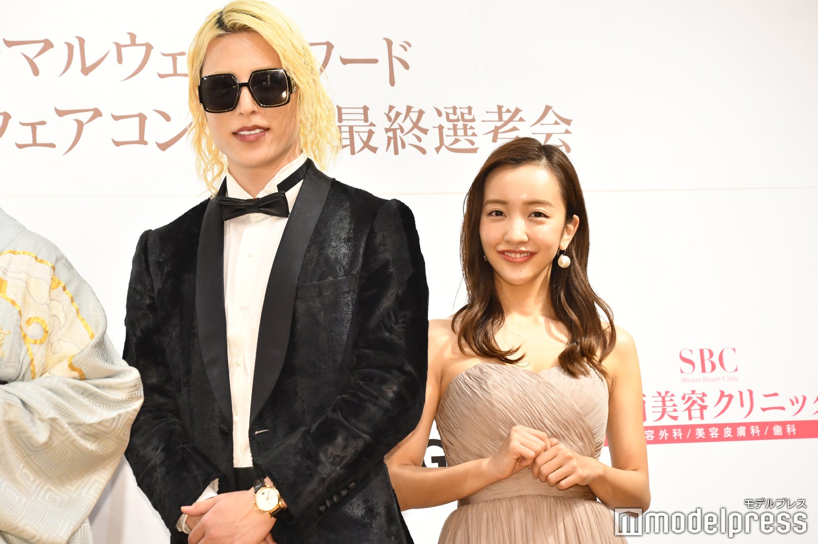 ROLAND、板野友美 （C）モデルプレス