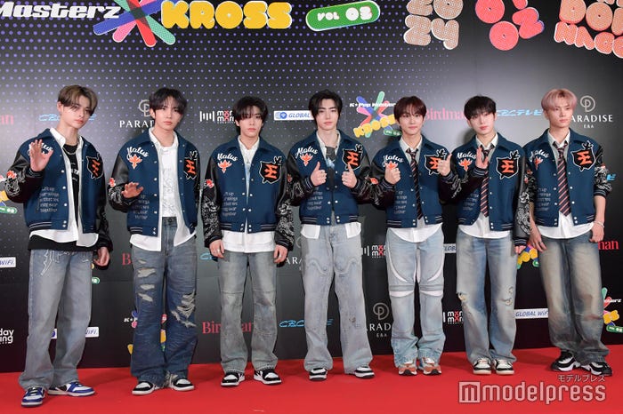 ENHYPEN(左から)NI-KI(ニキ)、HEESEUNG(ヒスン)、JAKE(ジェイク)、SUNGHOON(ソンフン)JUNGWON(ジョンウォン)、SUNOO(ソヌ)、JAY(ジェイ)(C)モデルプレス