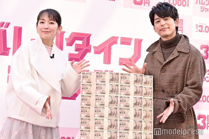 吉岡里帆、妻夫木聡 (C)モデルプレス