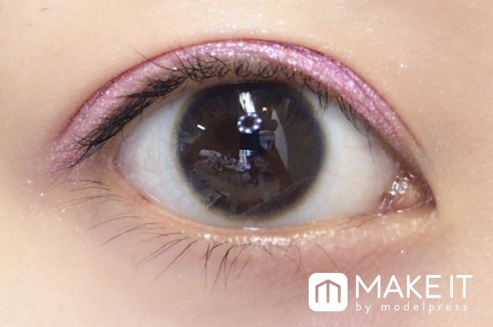 ADDICTION／アディクション ザ アイシャドウ／099 Miss You More 使用 (C)メイクイット