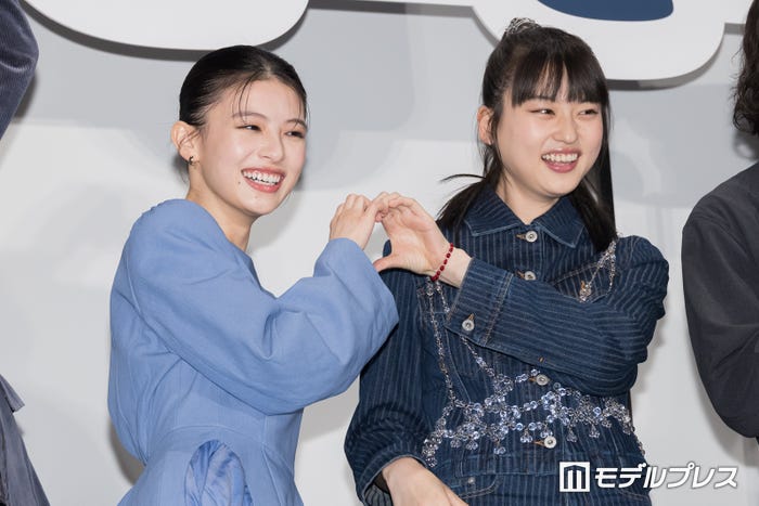 出口夏希、菊池日菜子(C)モデルプレス