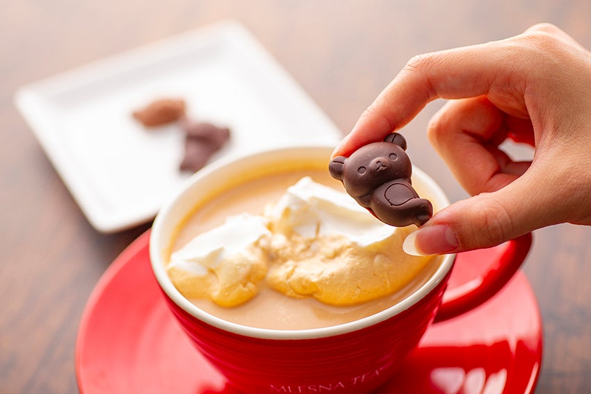 リラックマのロイヤルショコラミルクティー　￥1,200＋税 （提供画像）