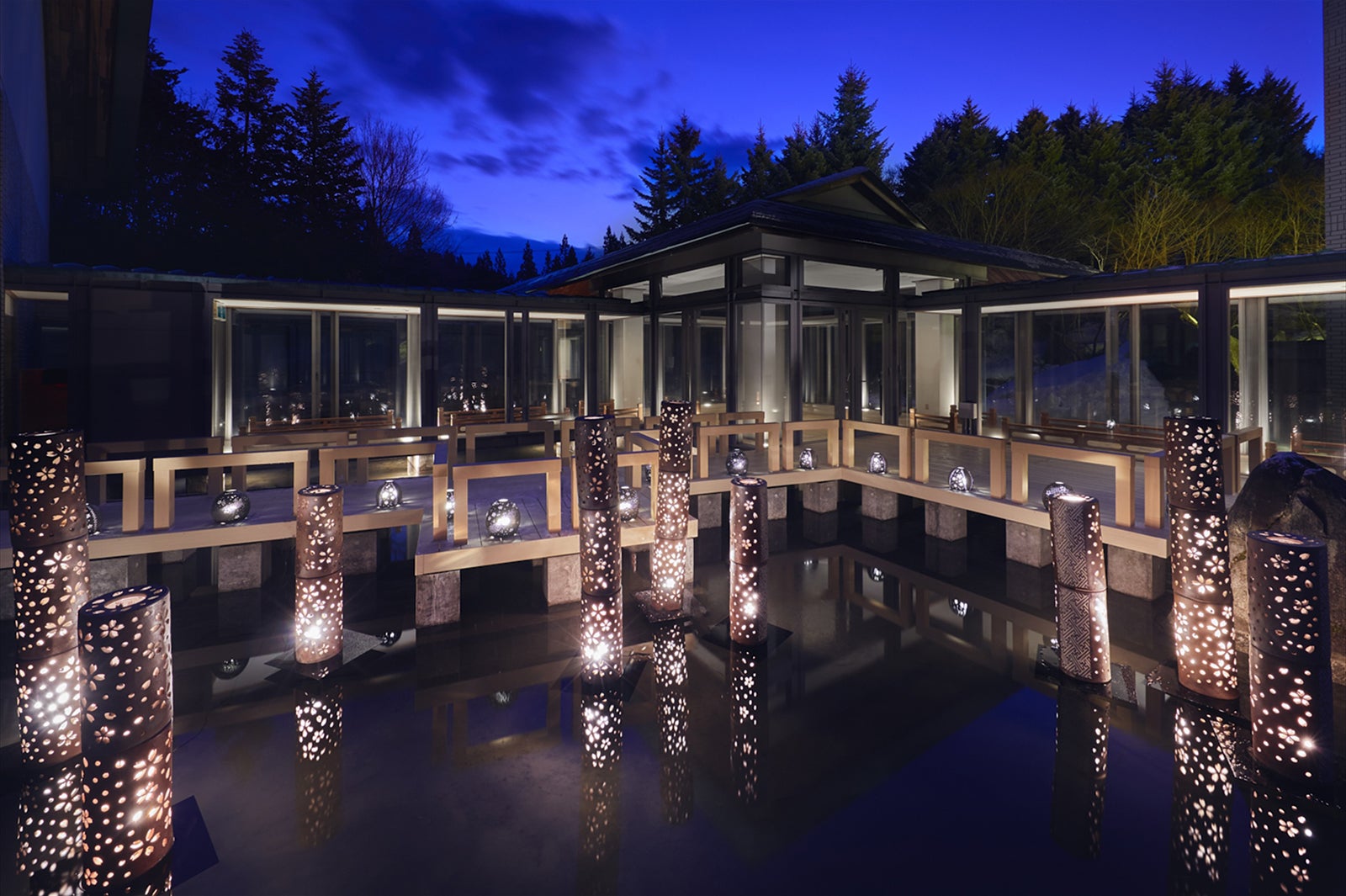 津軽四季の水庭／画像提供：星野リゾート