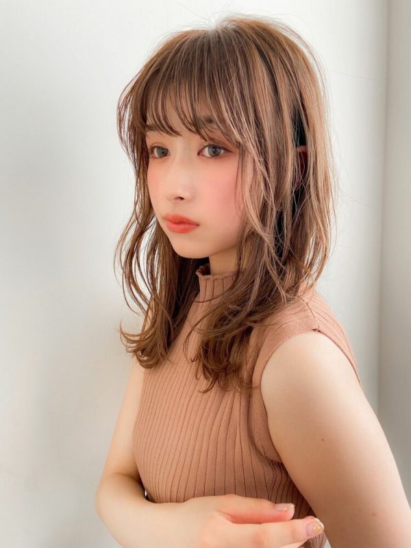 夏はアレンジ自由なミディアムヘアで 暑い時は結ぶことも可能な人気スタイルをご紹介 モデルプレス 夏はアレンジ自由なミディアムヘアで 暑い時は結ぶことも可能な人気スタイルをご紹介 モデルプレス