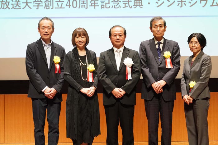 (左より)倉橋節也、麻木久仁子、岩永雅也、石井潔、篠原朋子(提供写真)