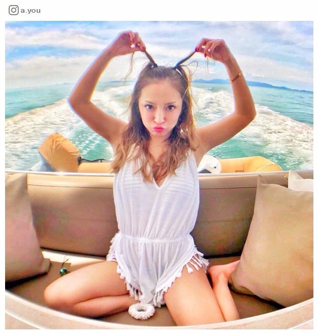 浜崎あゆみ 太ももあらわなビーチコーデ 可愛いのにセクシー と絶賛の声 モデルプレス 浜崎あゆみ 太ももあらわなビーチコーデ 可愛いのにセクシー と絶賛の声 モデルプレス