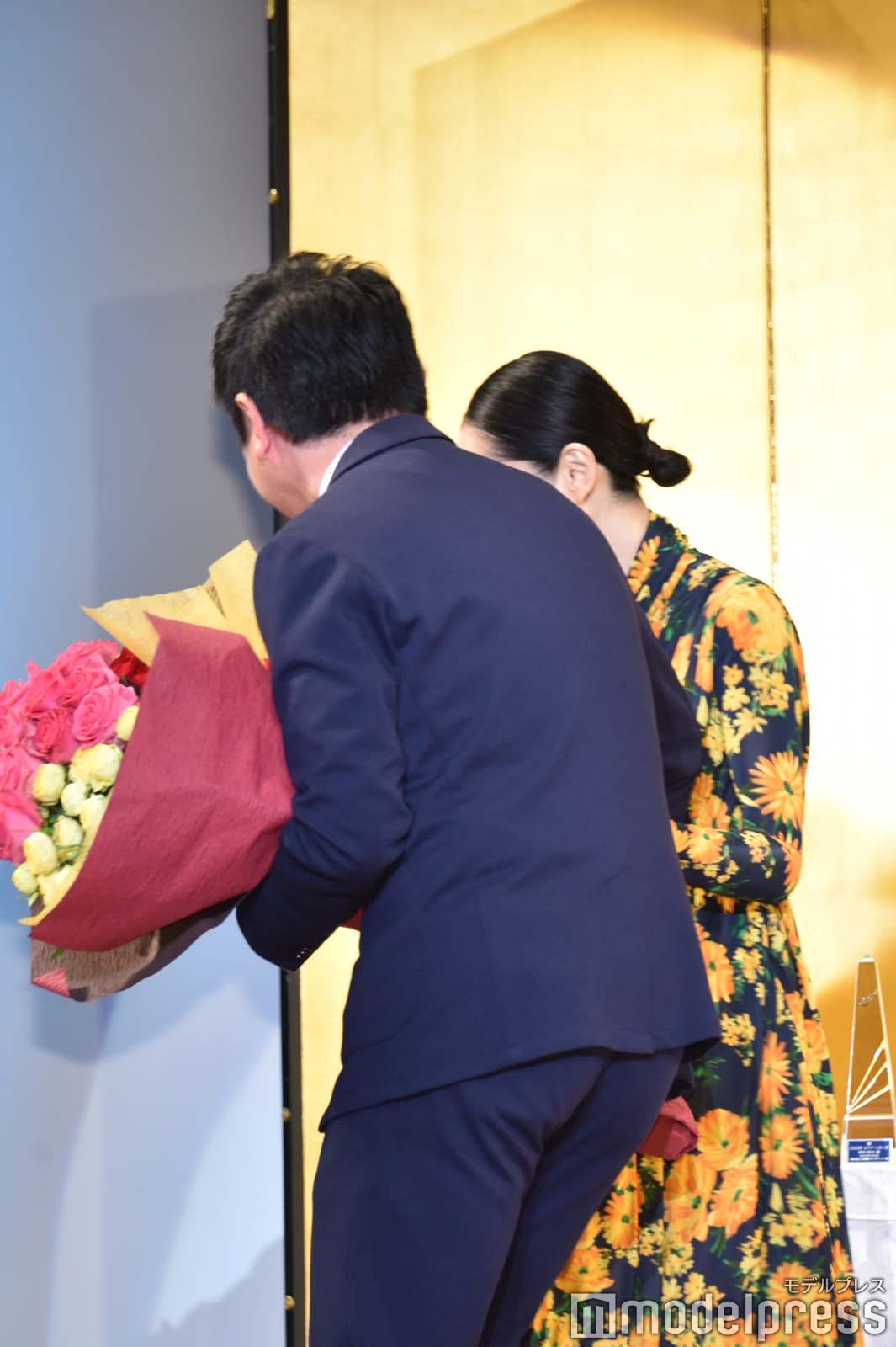 堀之内礼二郎氏、深津絵里 （C）モデルプレス