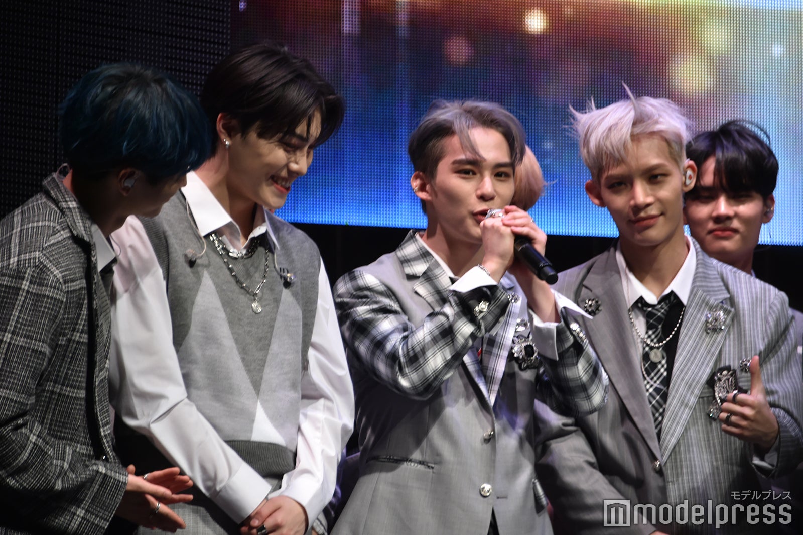 TO1（C）モデルプレス