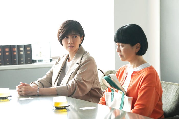 内田有紀「ラストノート」第1話(C)フジテレビ