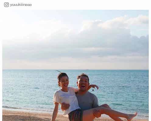 木下優樹菜&フジモン夫妻“お姫様抱っこ”で幸せ全開 ラブラブ2ショットに羨望の声