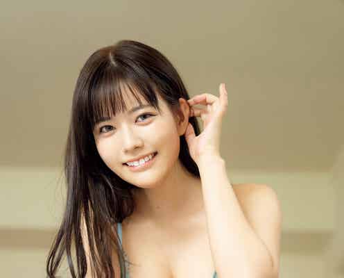 元OLグラドル東雲うみ、美バスト・くびれ・ヒップの“三刀流”発揮「FLASH」初表紙に