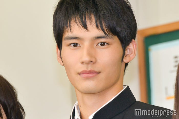 岡田健史 (C)モデルプレス