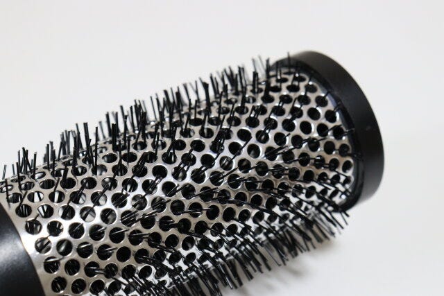 ロールヘアブラシ（24.3cm×6cm）　構造