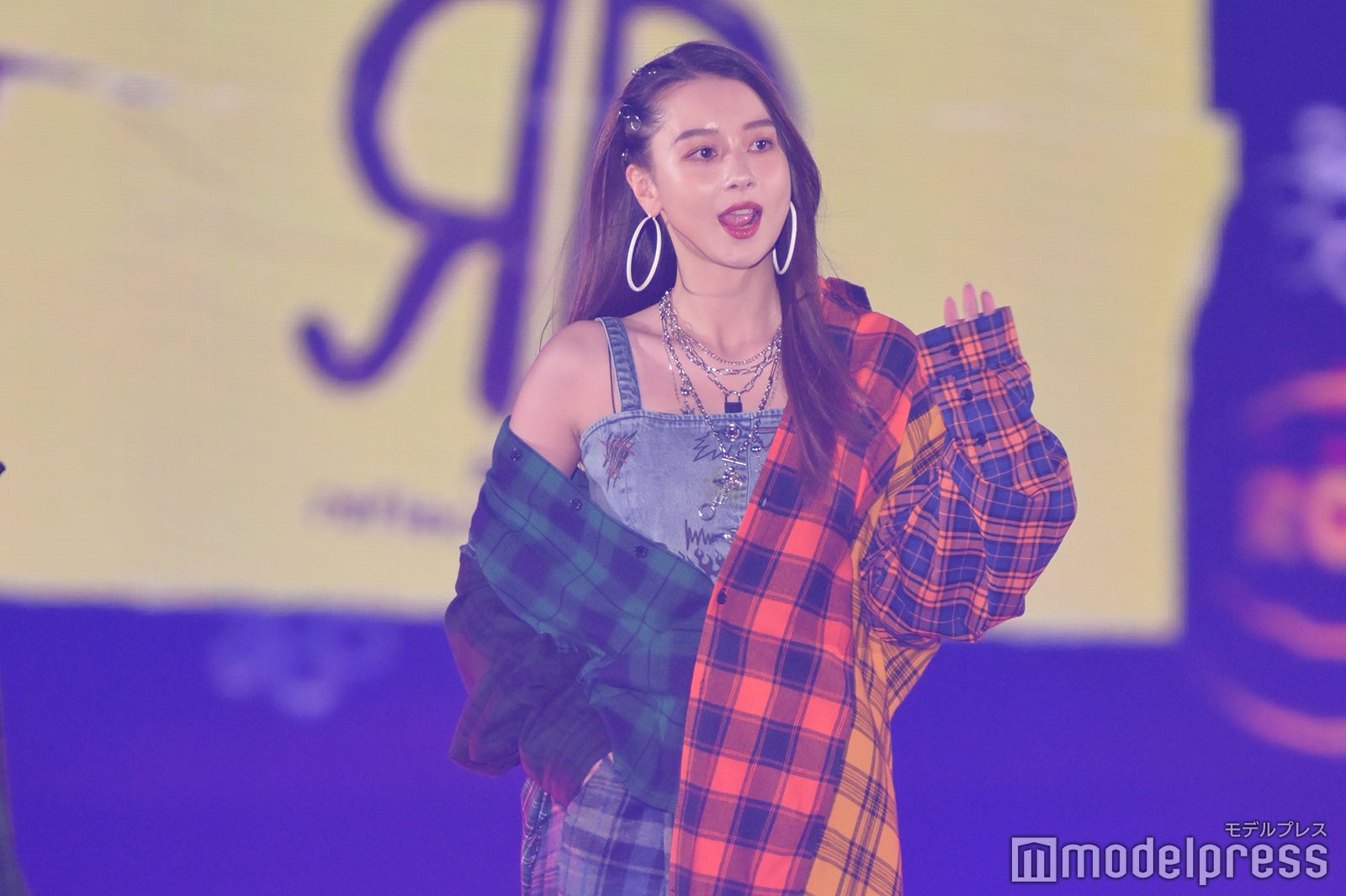 （C）モデルプレス