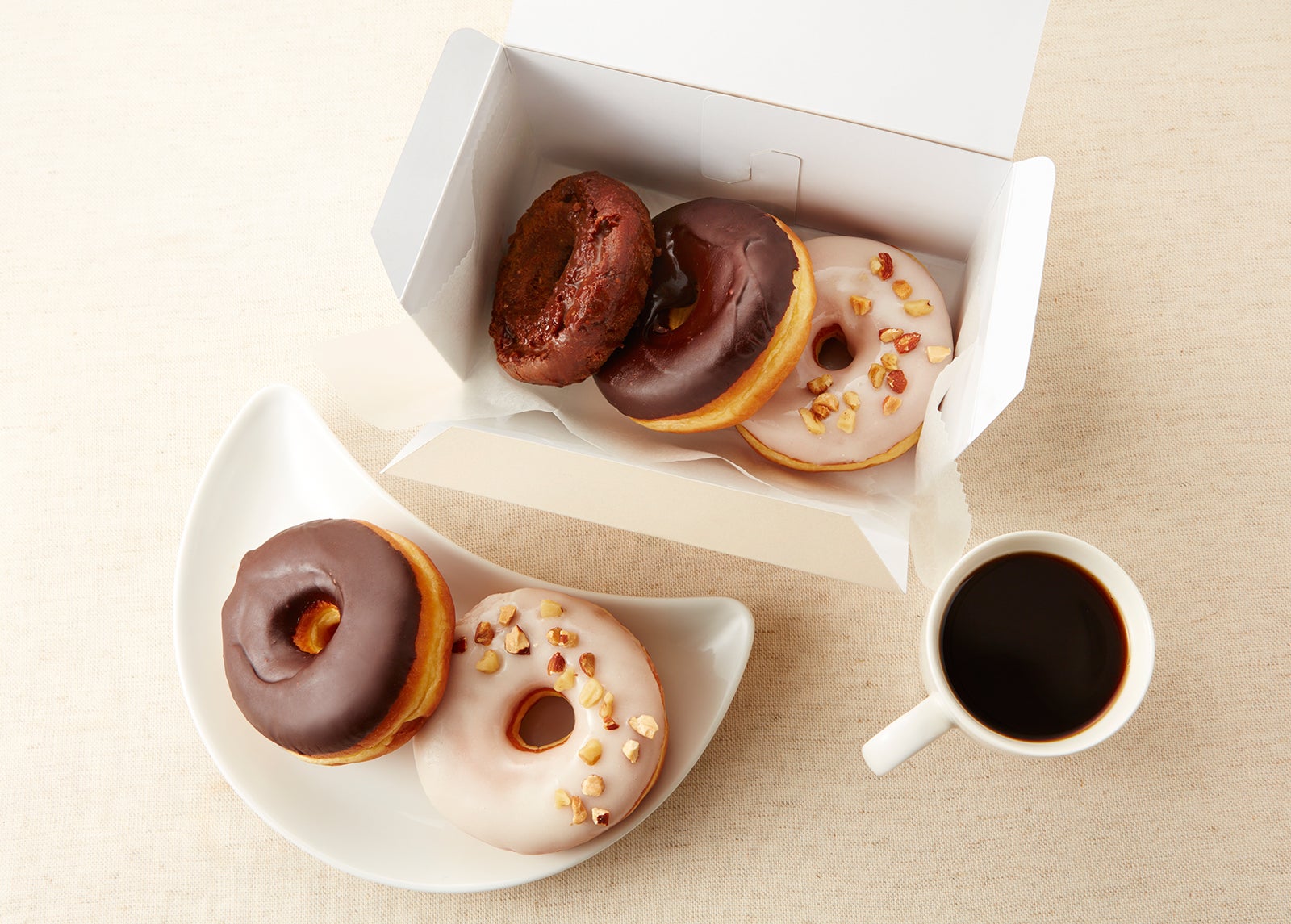 タリーズ、春の新作ドーナツ登場 もちふわ食感にうっとり