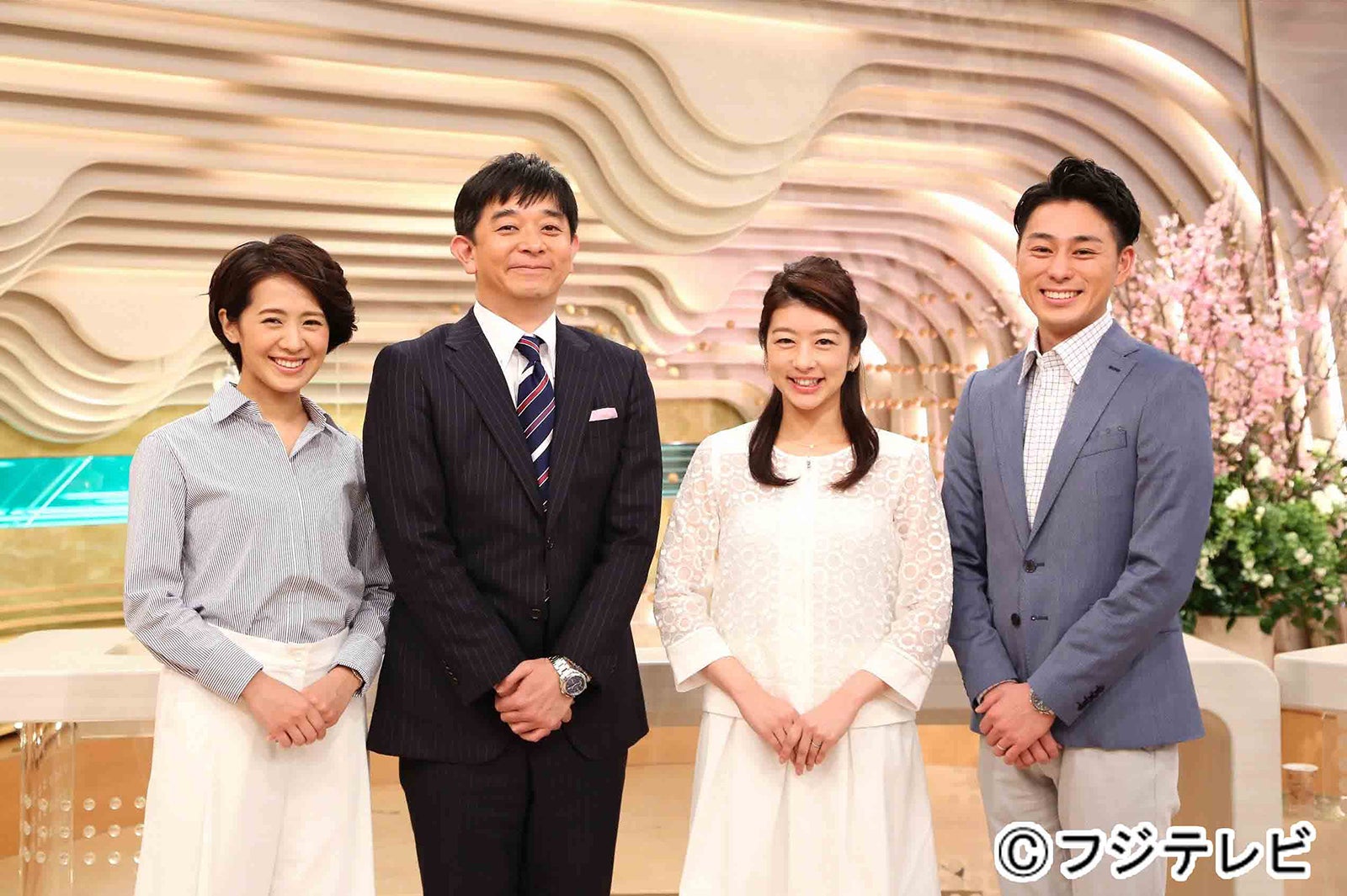 （左から）椿原慶子アナ、伊藤利尋アナ、生野陽子アナ、木村拓也アナ（C）フジテレビ