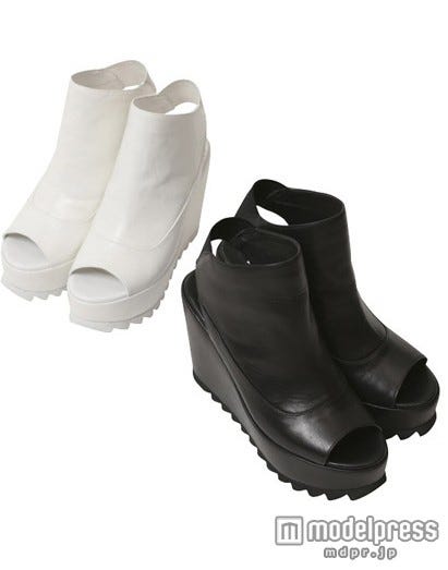 シャークソールウエッジ「NINE」33,480円(税込)