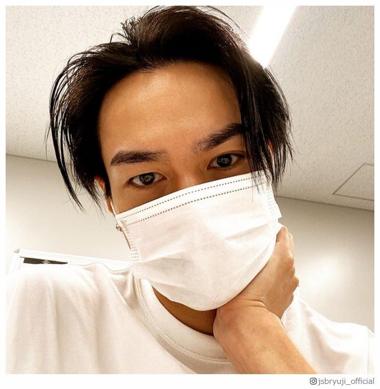 三代目JSB今市隆二「久しぶりの黒髪」イメチェン報告にファン歓喜