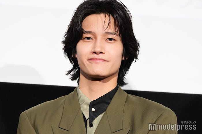 佐野晶哉(C)モデルプレス